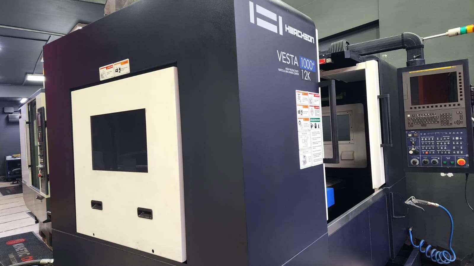 Обрабатывающий центр Hwacheon VESTA 1000 2023 г.в.