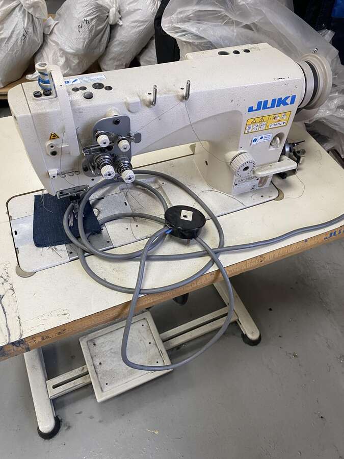 Швейная машина двухигольная JUKI LH-3528S