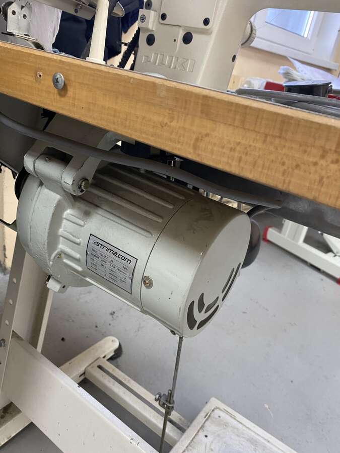Швейная машина двухигольная JUKI LH-3528S