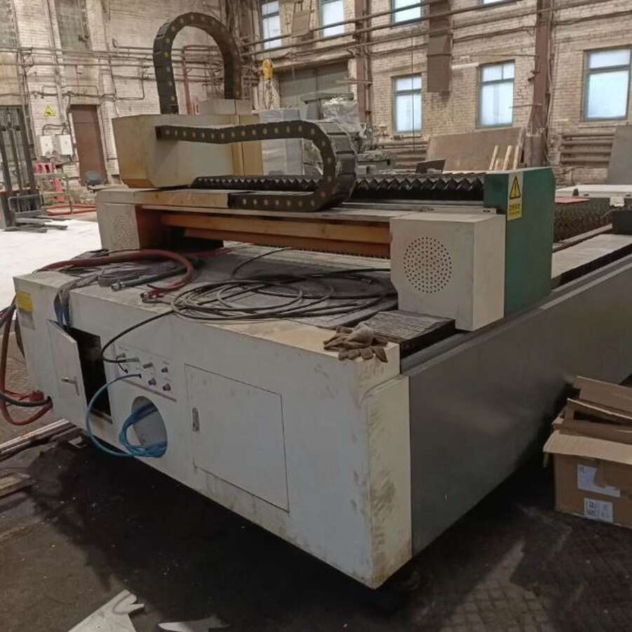 Лазерный станок по металлу Oree Laser F3015