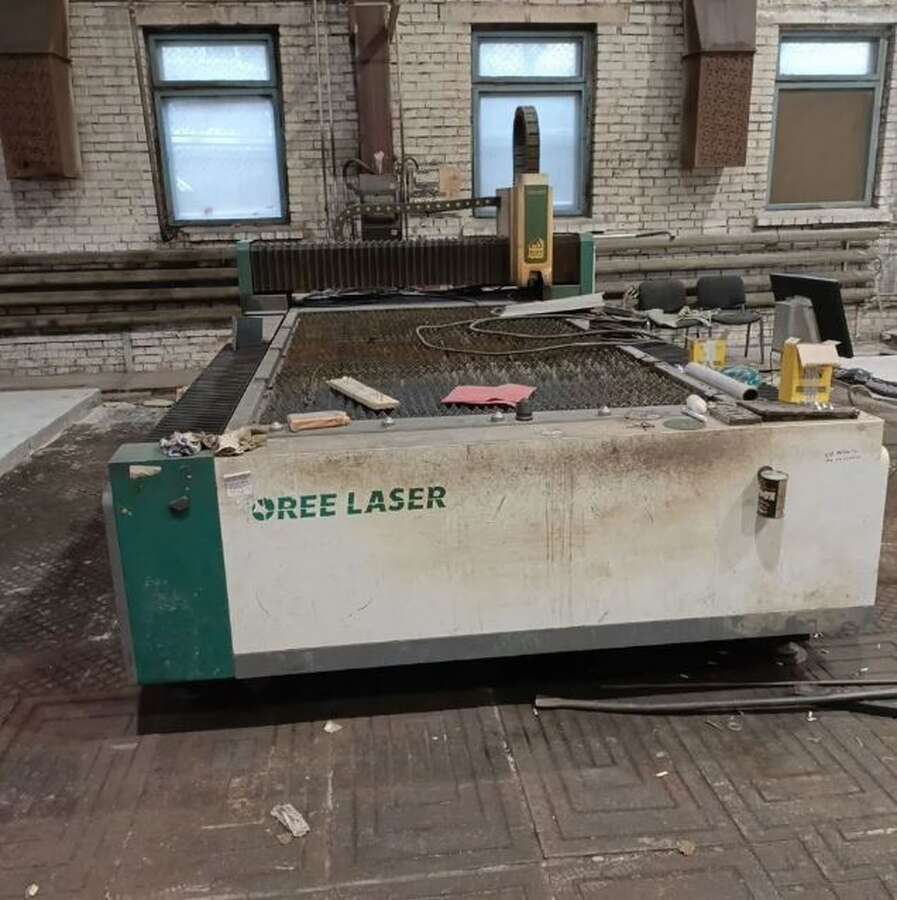 Лазерный станок по металлу Oree Laser F3015