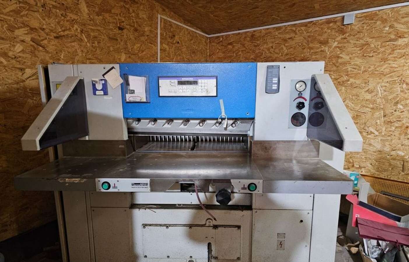 Бумагорезальная машина ADAST MAXIMA MS-80