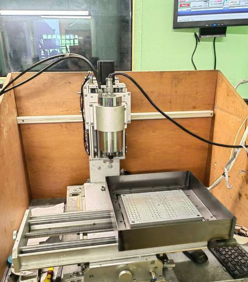 Фрезерный станок с ЧПУ для титана