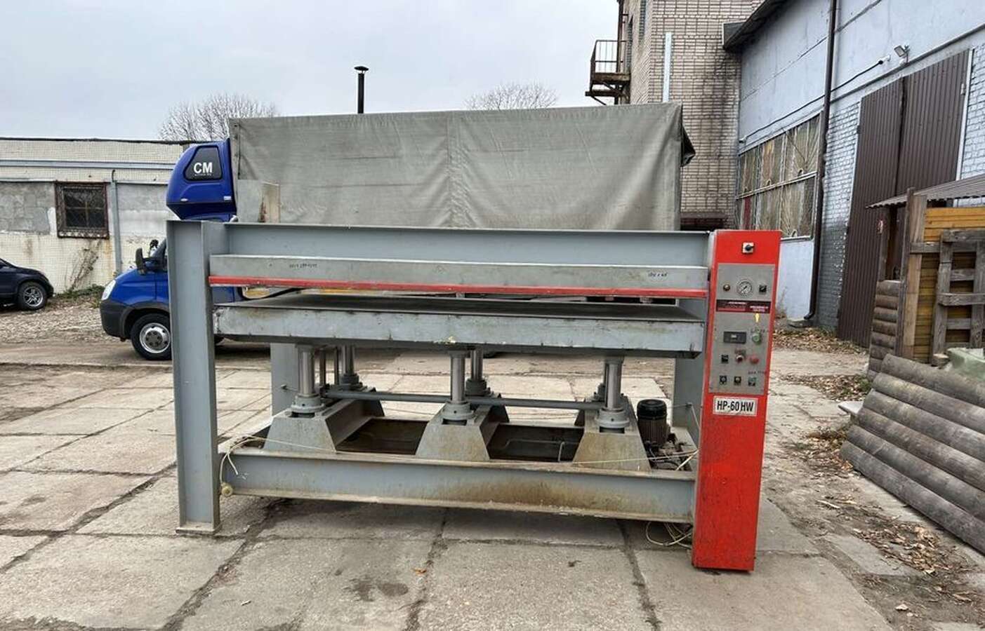 Гидравлический пресс горячий Holzmann HP-60 HW