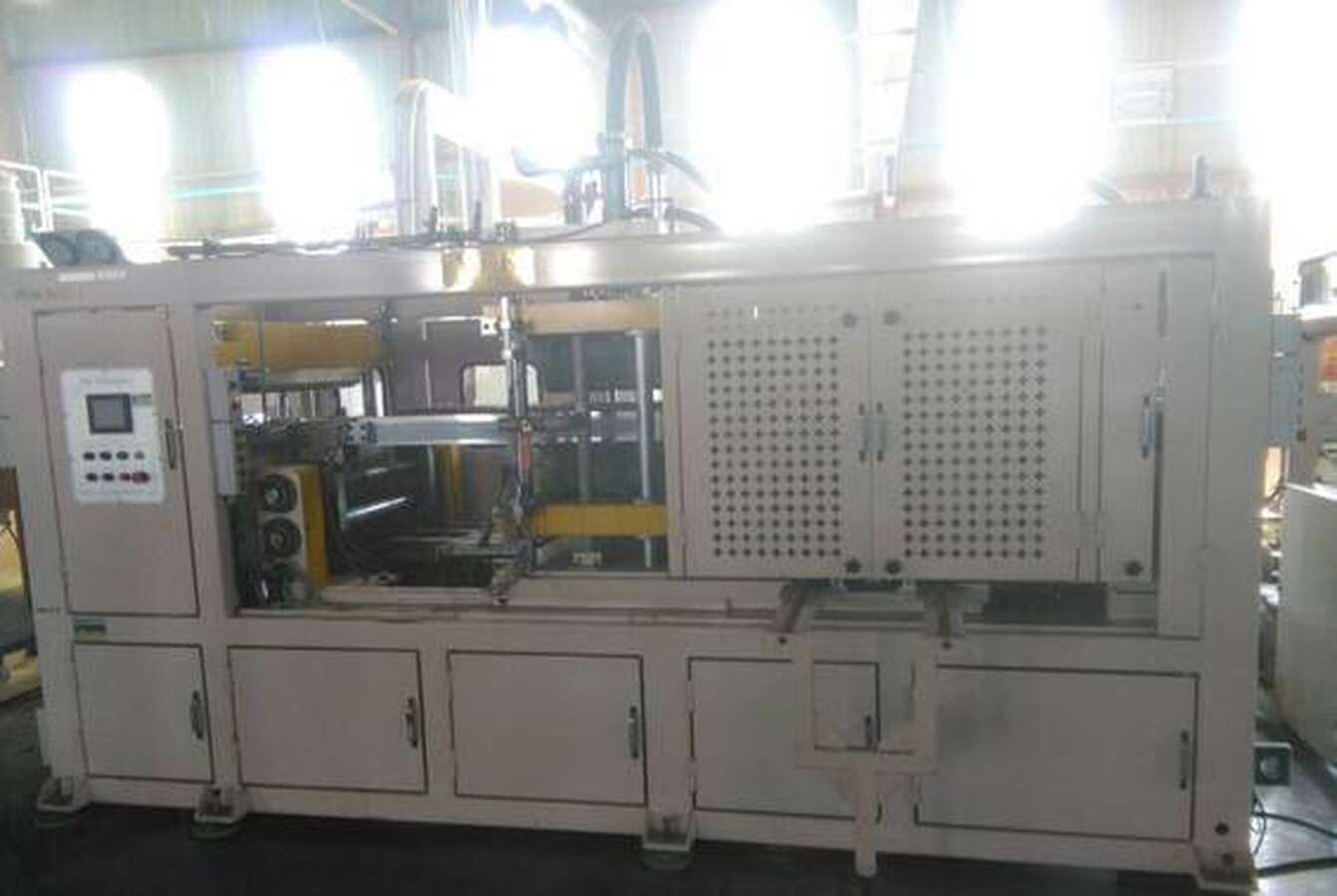 Машина для формования пластмассы VKP-800/600FTI