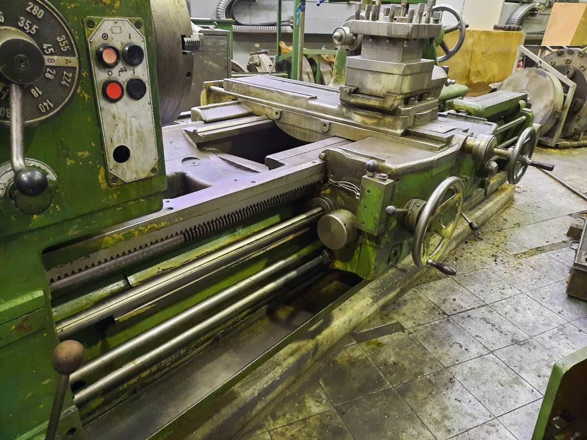 Токарно-винторезный станок WMW Heckert DLG 800/III