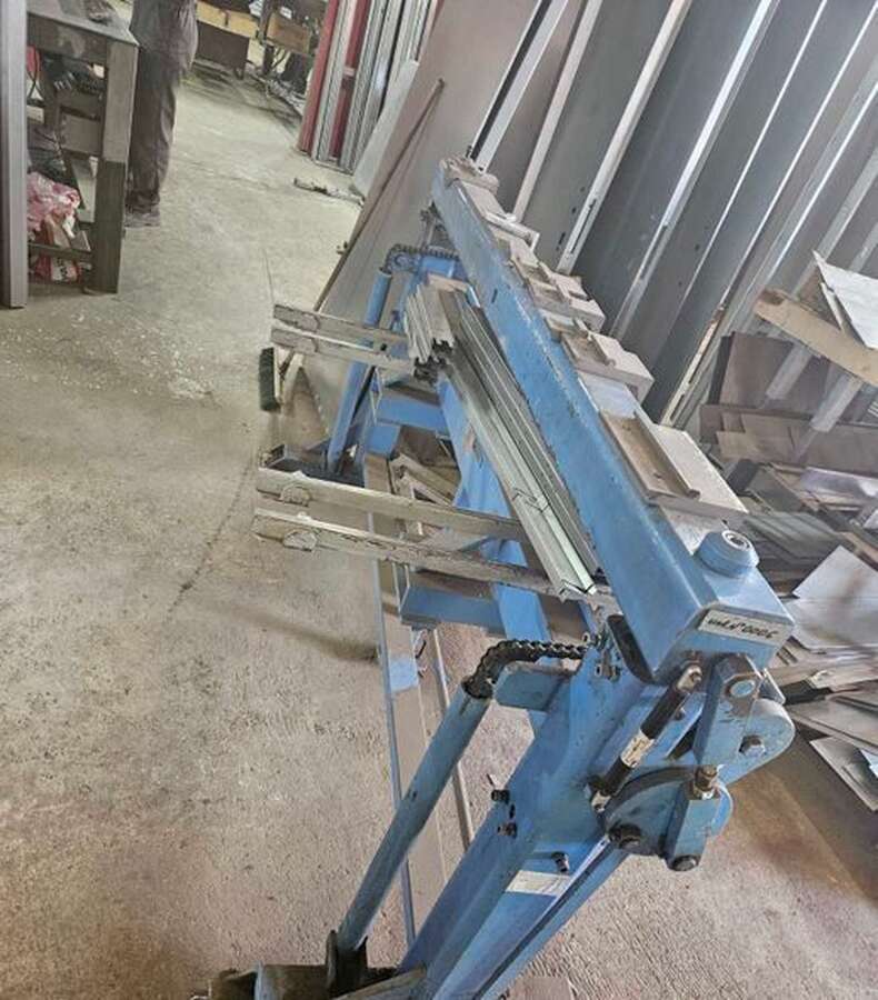 Листогиб Mazanek ZGRs 1500