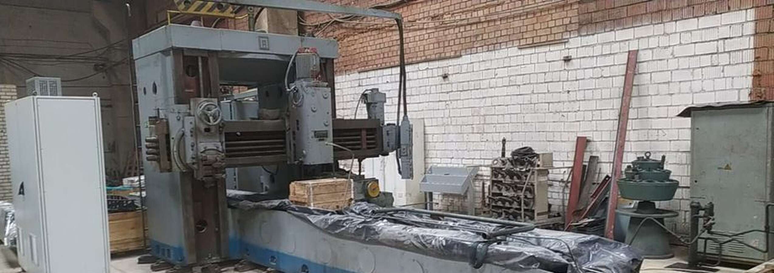 Станок продольно-строгальный двухстоечный 7А210