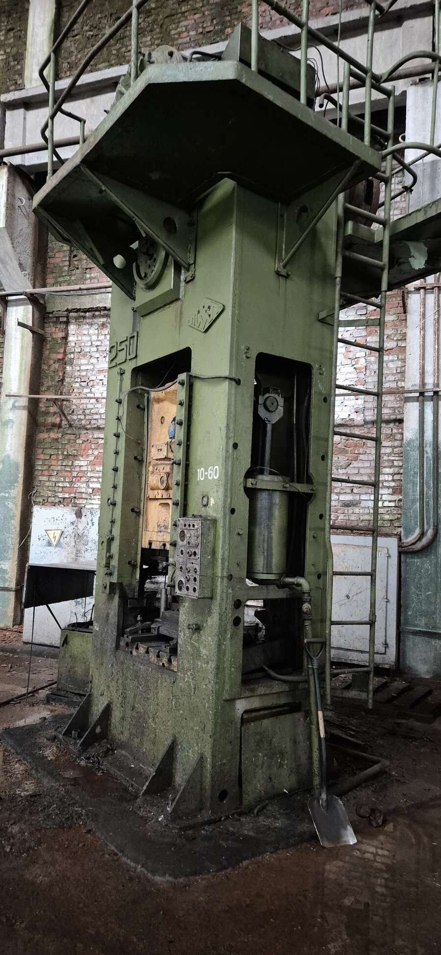 Пресс однокривошипный К9534, 250 тонн