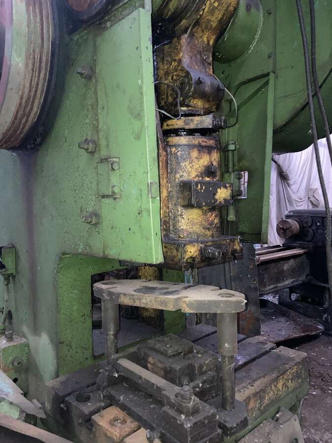 Пресс однокривошипный КГ2132, 160 тонн