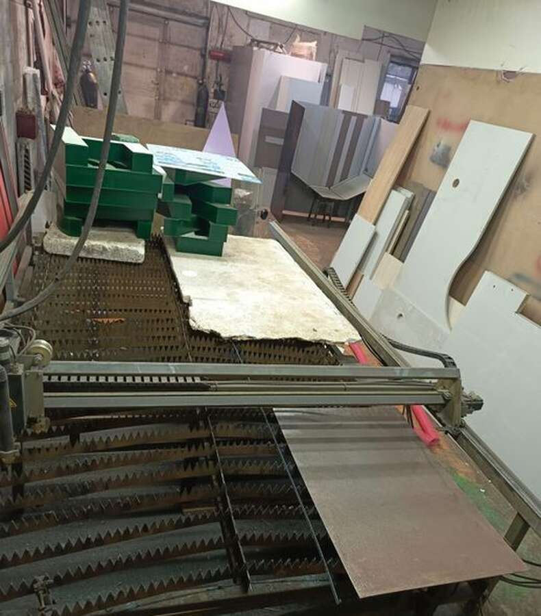 Станок плазменной резки 1500*3000 с  ЧПУ