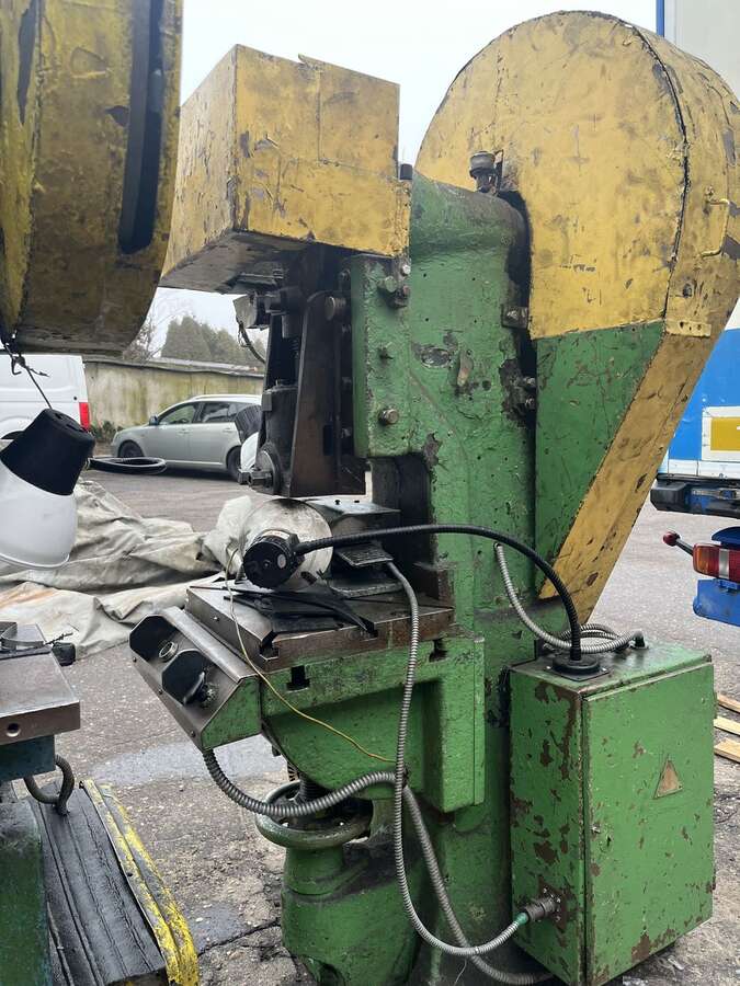 Пресс кривошипный 2318, 6 тонн