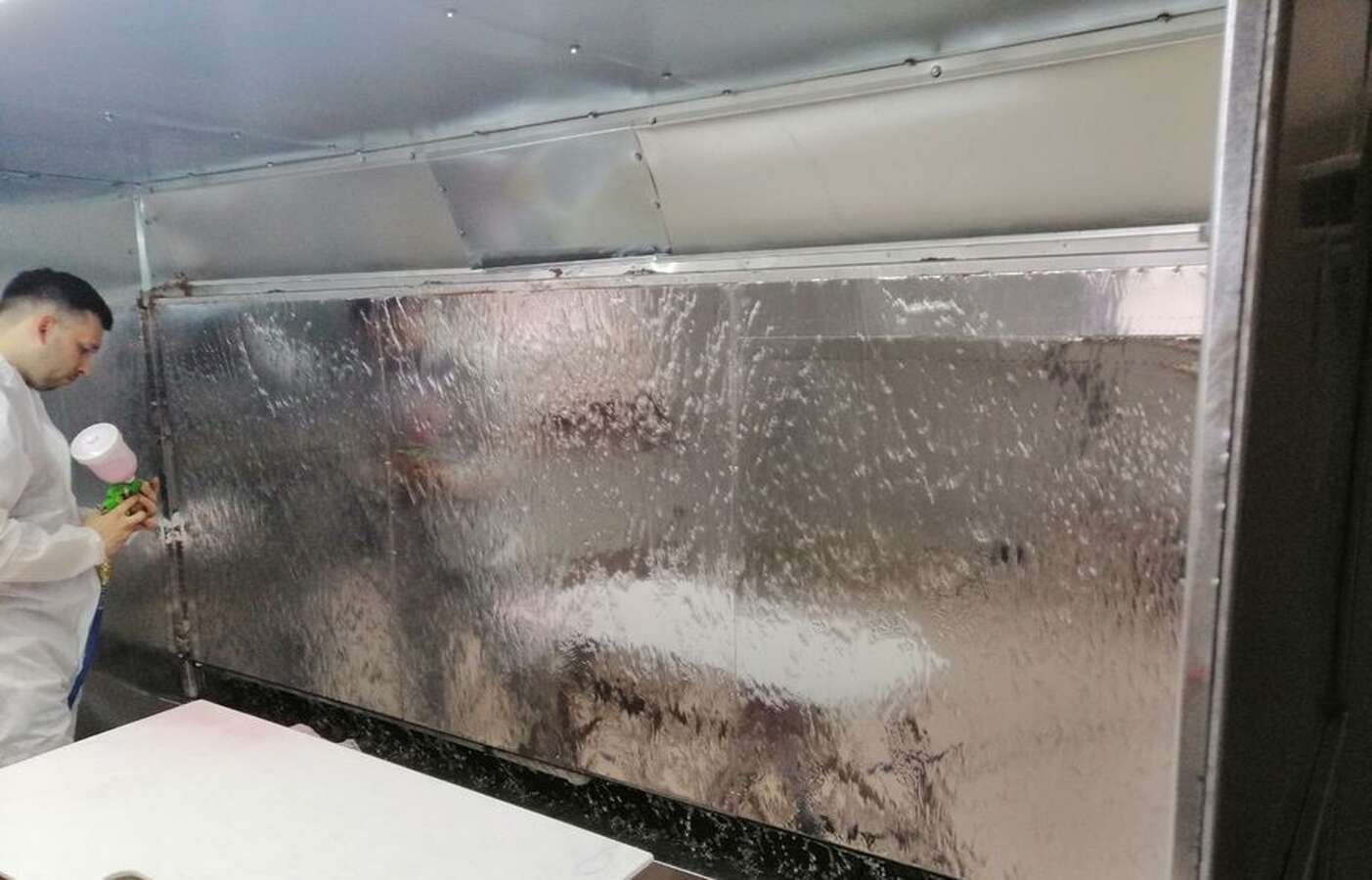 Покрасочная камера с водяной завесой