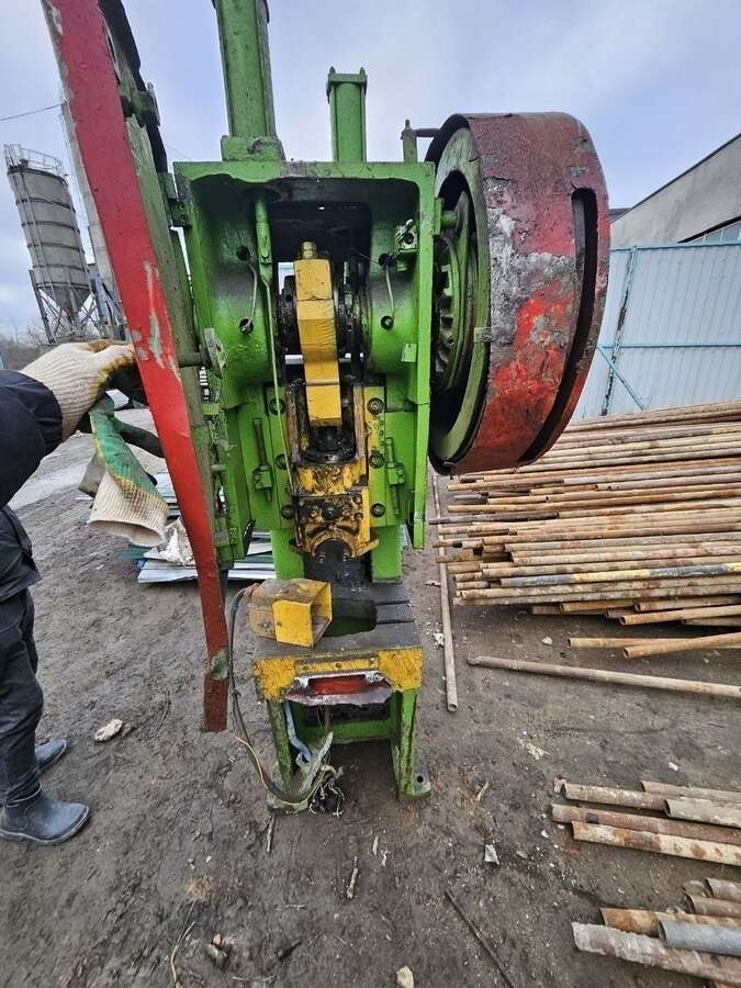 Пресс кривошипный КД2124, 25 тонн