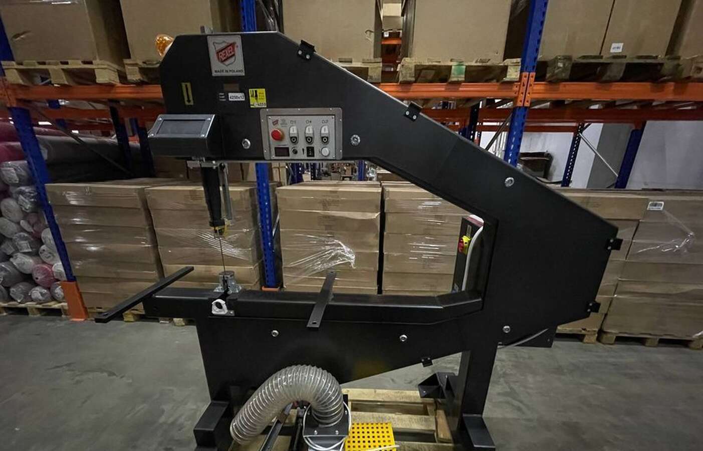 Машина раскройная ленточная Rexel R750/1000