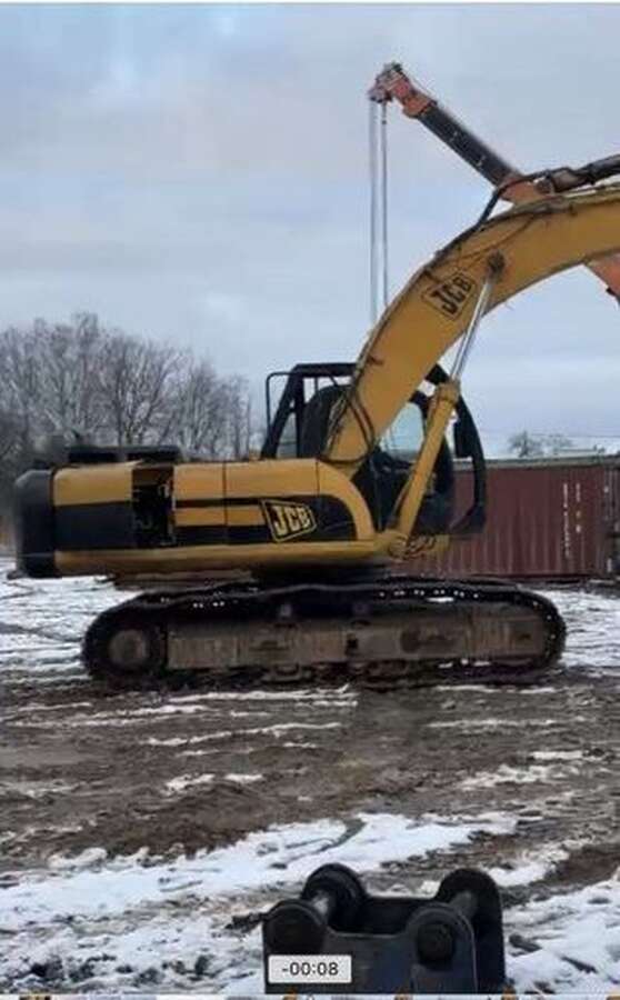 Гусеничный экскаватор JCB 330