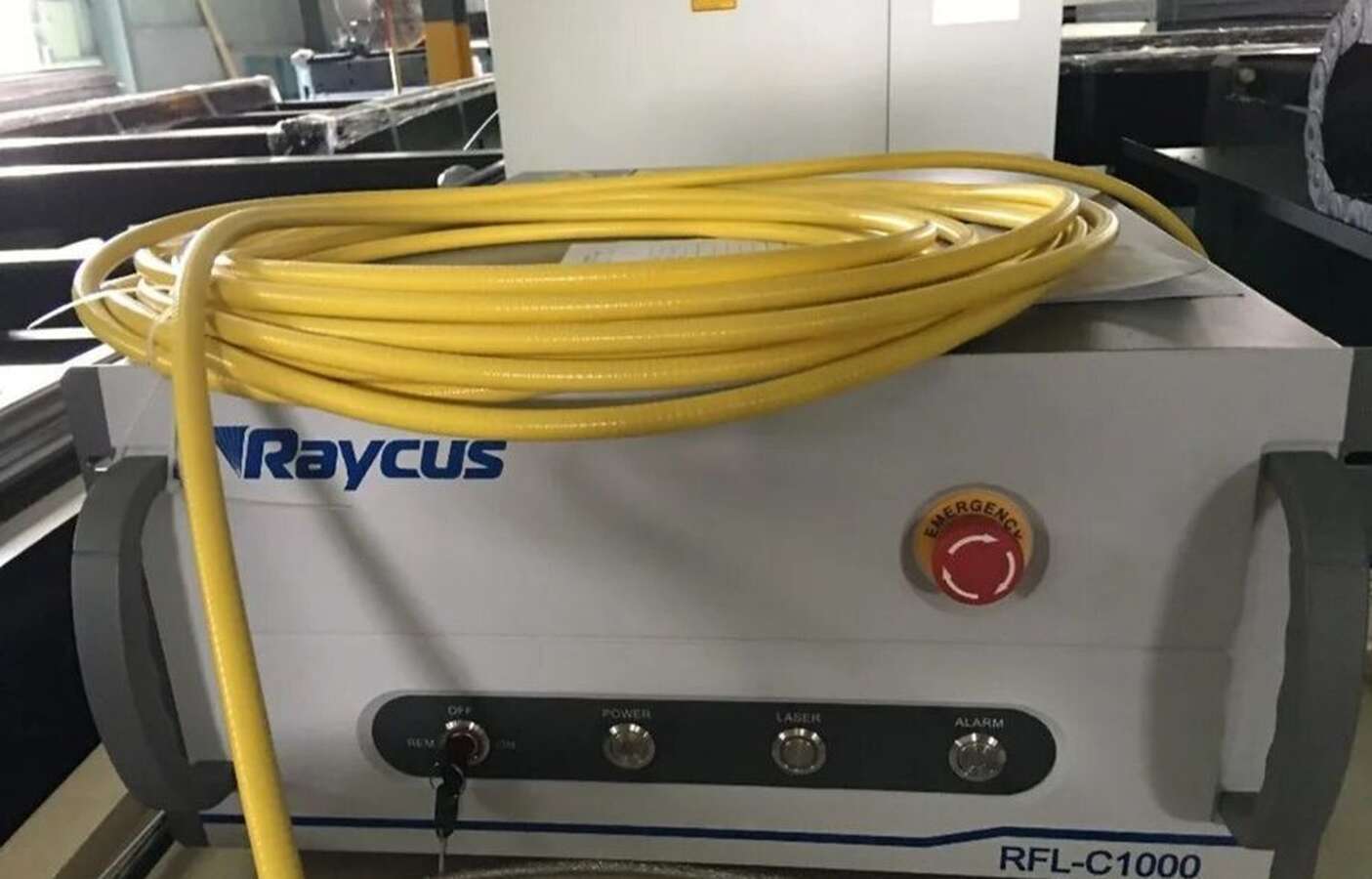 Лазерный источник Raycus RTL C1000 Fiber Laser