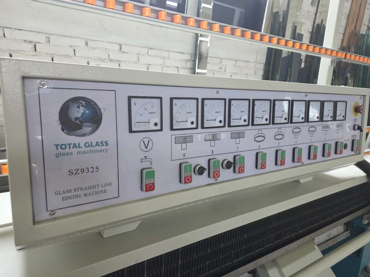Cтанок для обработки кромки стекла SZ9325