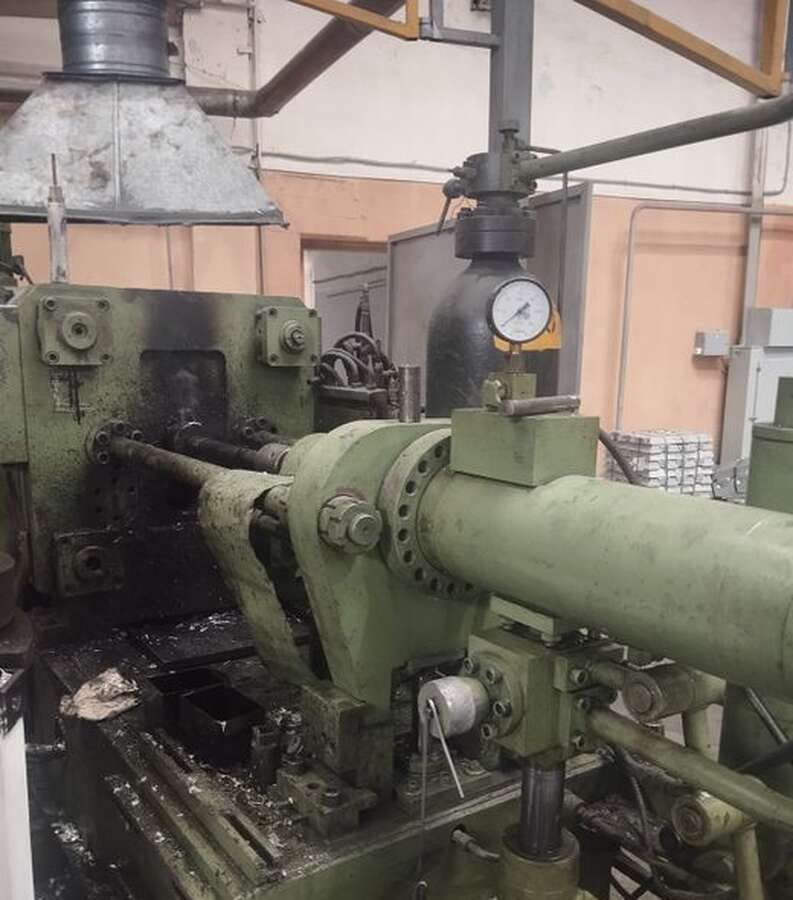 Машина литья под давлением 711А08