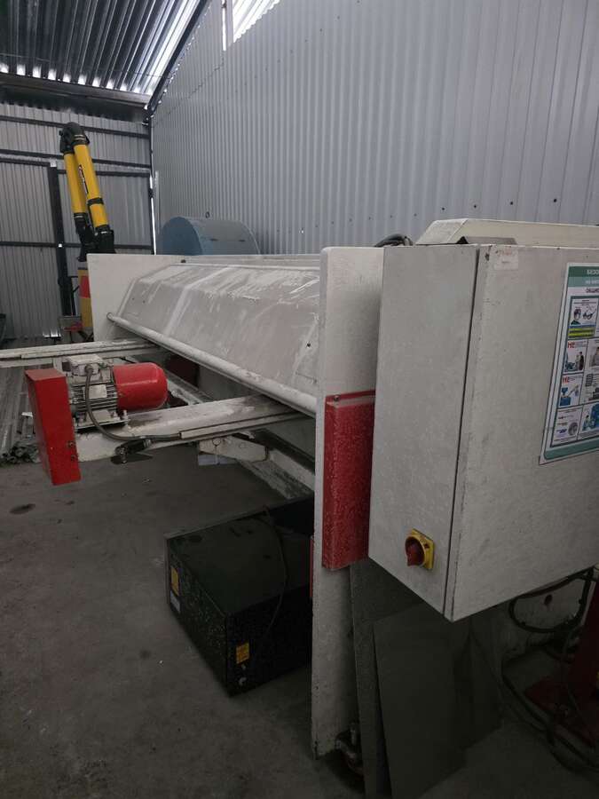 Гильотинный ножницы Baykal HGL 3106 NC
