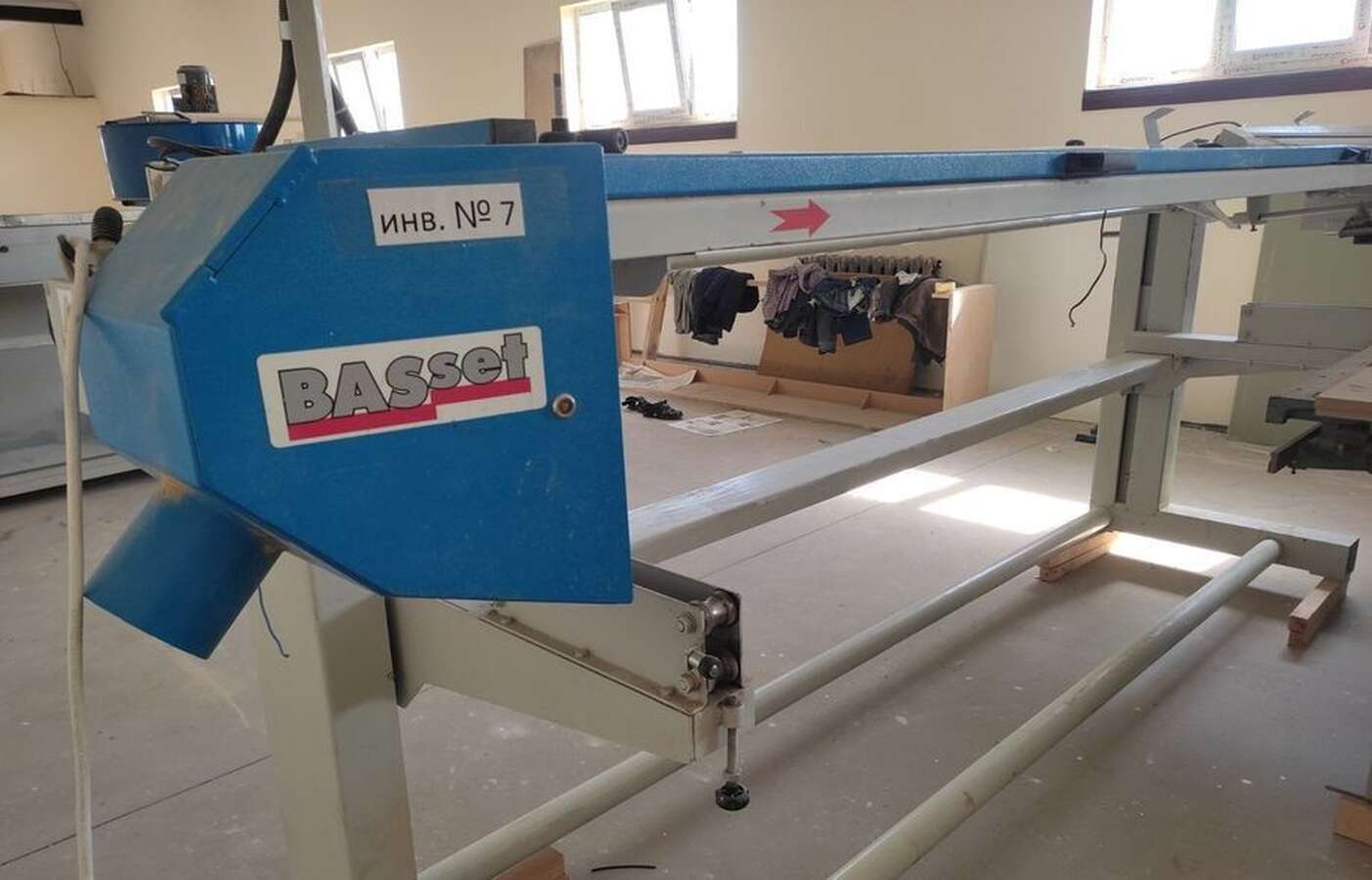 Ленточный шлифовальный станок BASset MAKTEC FM 350