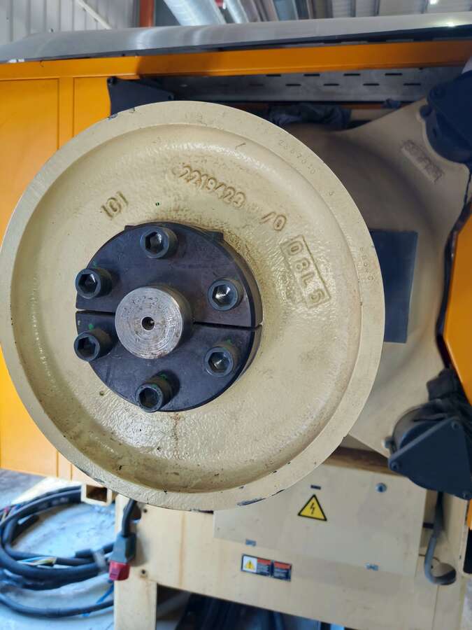 Машина для литья под давлением HUSKY 225RS65/60