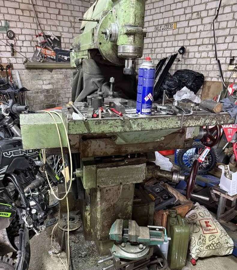 Станок фрезерный 676П