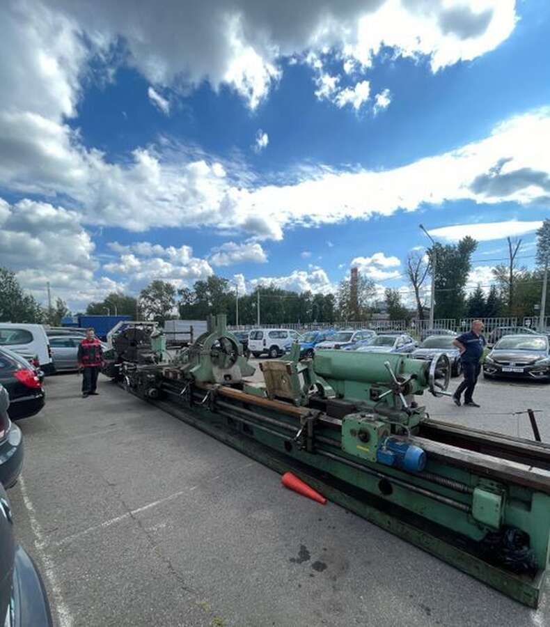 Станок токарно-винторезный универсальный 1М658