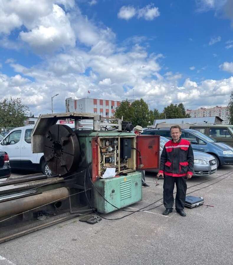 Станок токарно-винторезный универсальный 1М658