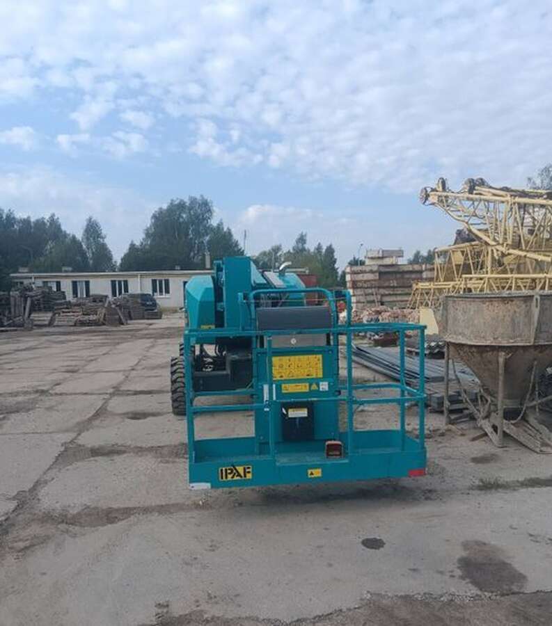 Коленчатый дизельный подъемник Sunward SWA16J