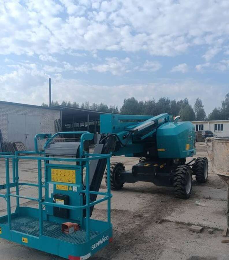 Коленчатый дизельный подъемник Sunward SWA16J