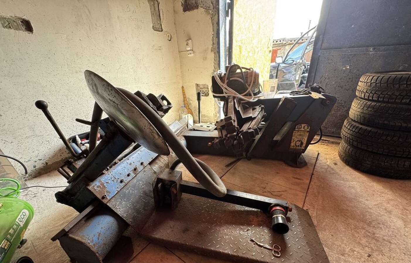 Грузовой шиномонтажный станок Nordberg