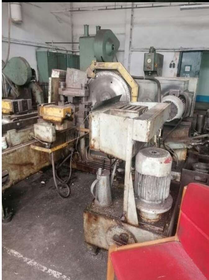 Станок автомат отрезной круглопильный 8Г663
