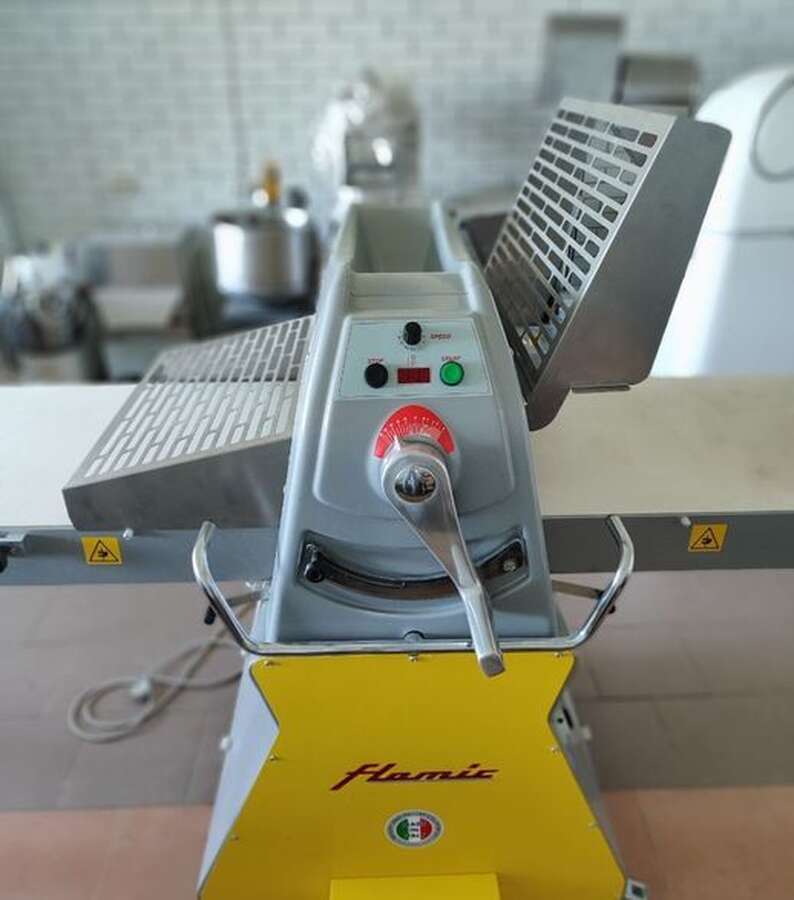 Тестораскатачная машина Flamic SF600VDX1600+PST