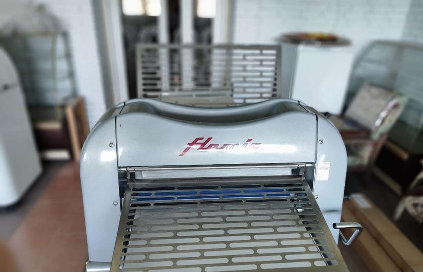 Тестораскатачная машина Flamic SF600VDX1600+PST