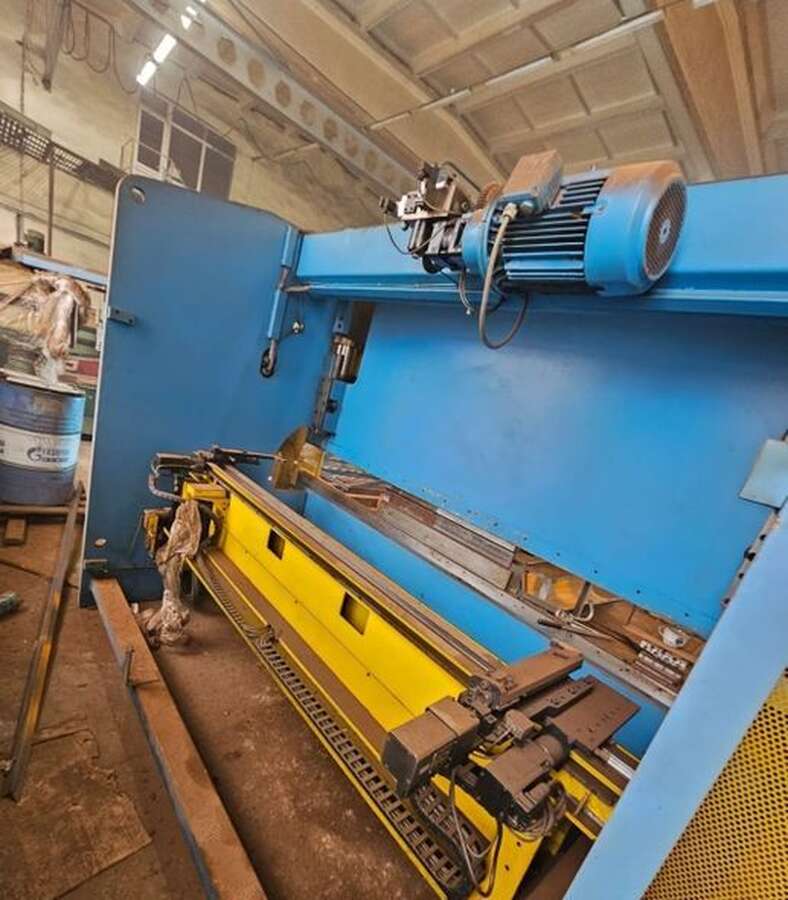 Листогиб Beyeler PR 6 1000 KN x 3100