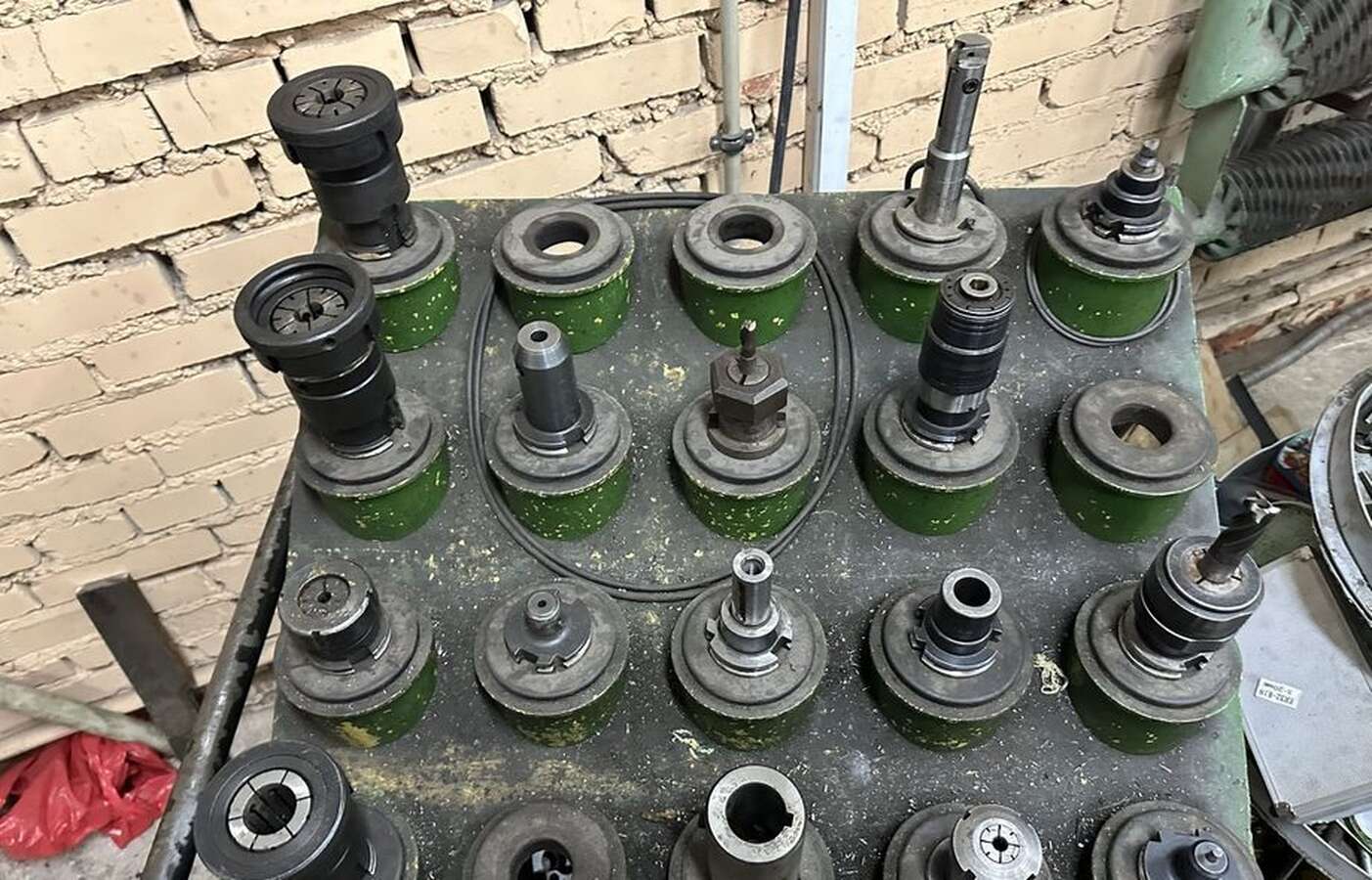 Cтанок фрезерный Prvomajska AG-400CNC 1989г.в.