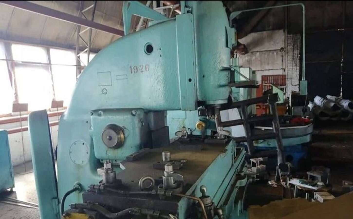 Станок универсально-фрезерный FWM-41M