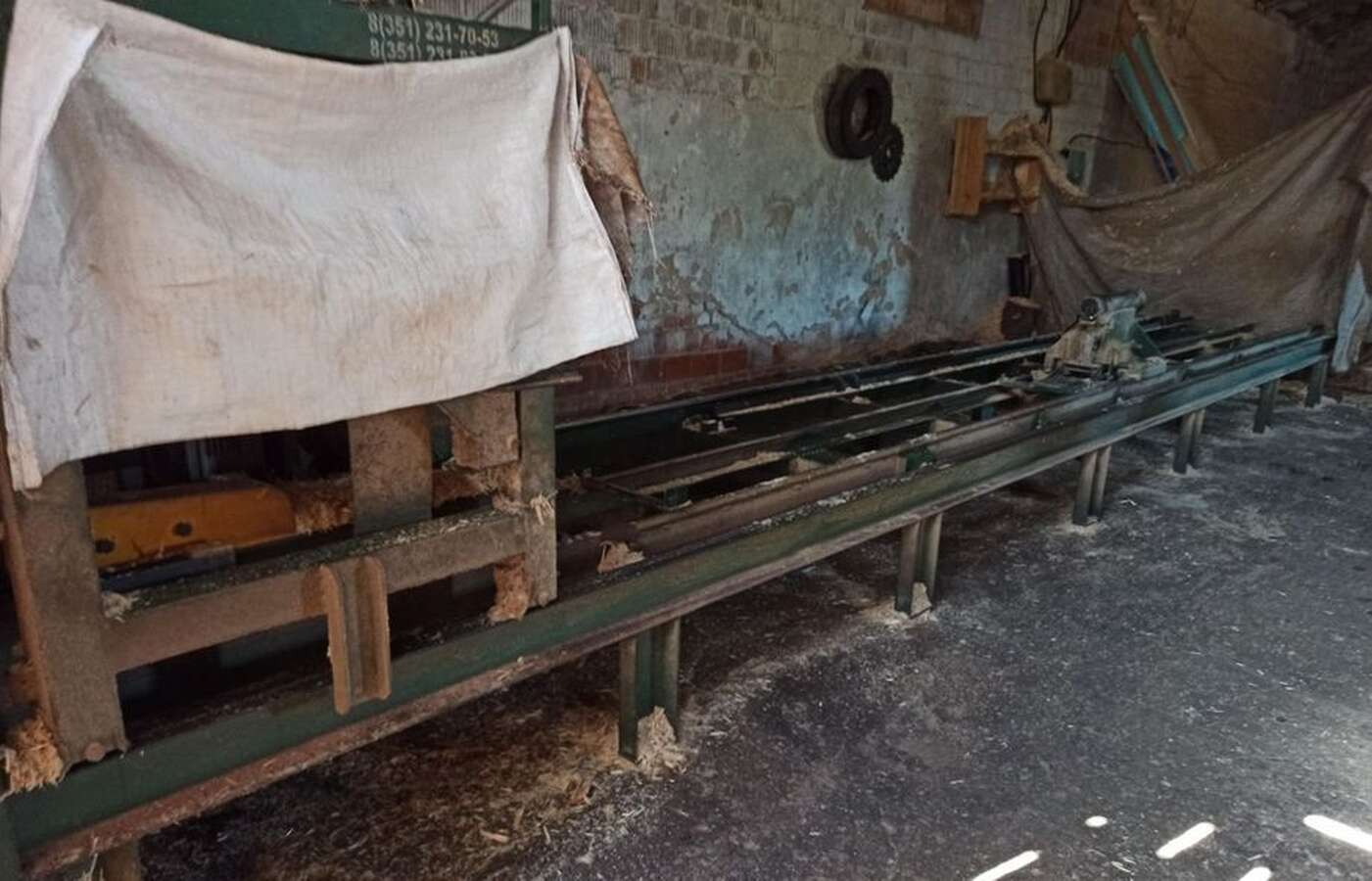 Станок для производства оцилиндрованного бревна