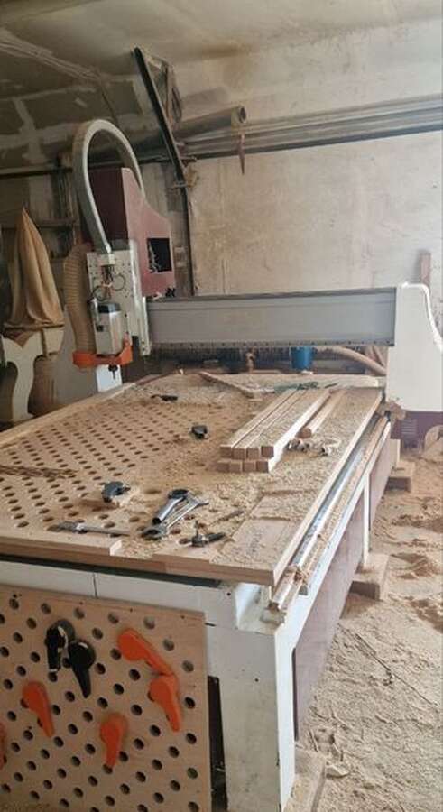 Фрезерный станок с ЧПУ по дереву