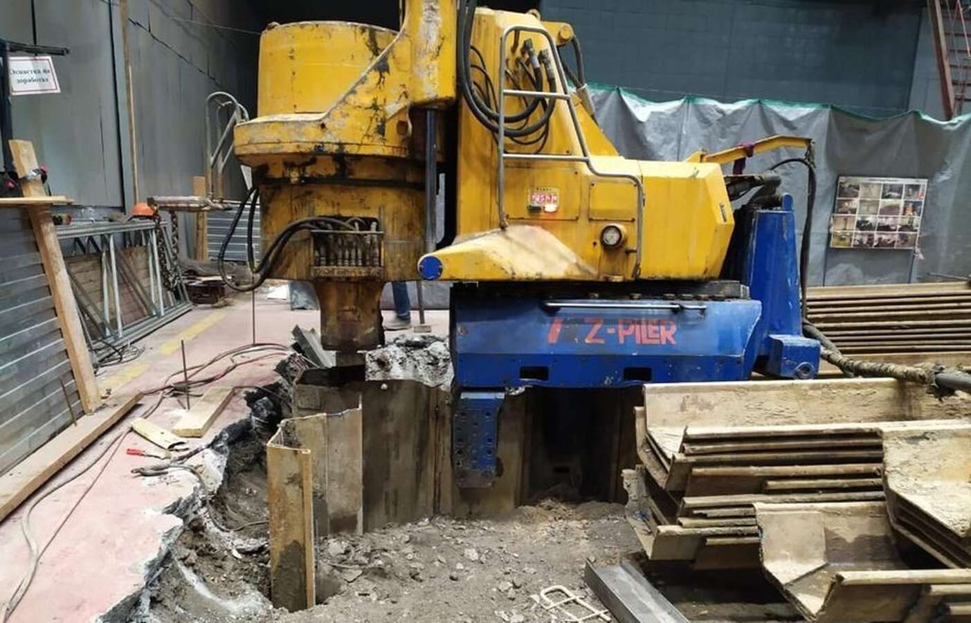 Сваевдавливающая установка Giken Silent Piler