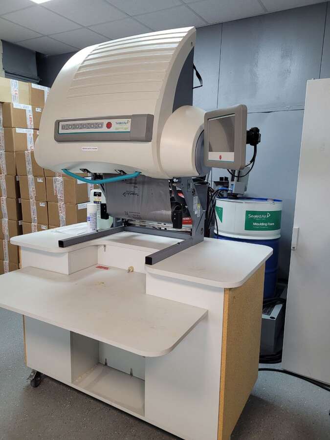 Упаковочная машина Sealed Air Speedy Packer Insight Foam-In-Bag Packaging System