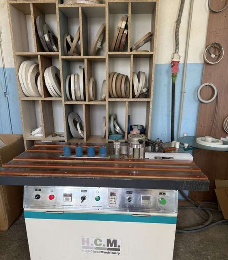 Кромкооблицовочный станок HCM