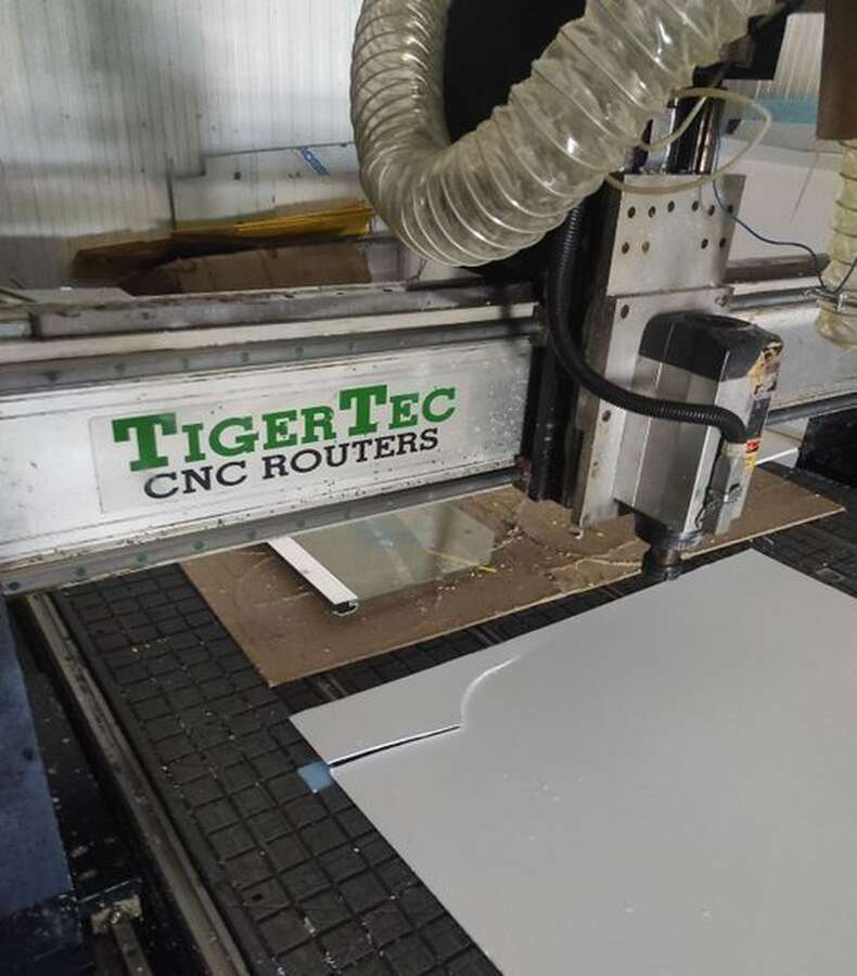 Фрезерный ЧПУ 1,5х3.0 TigerTec