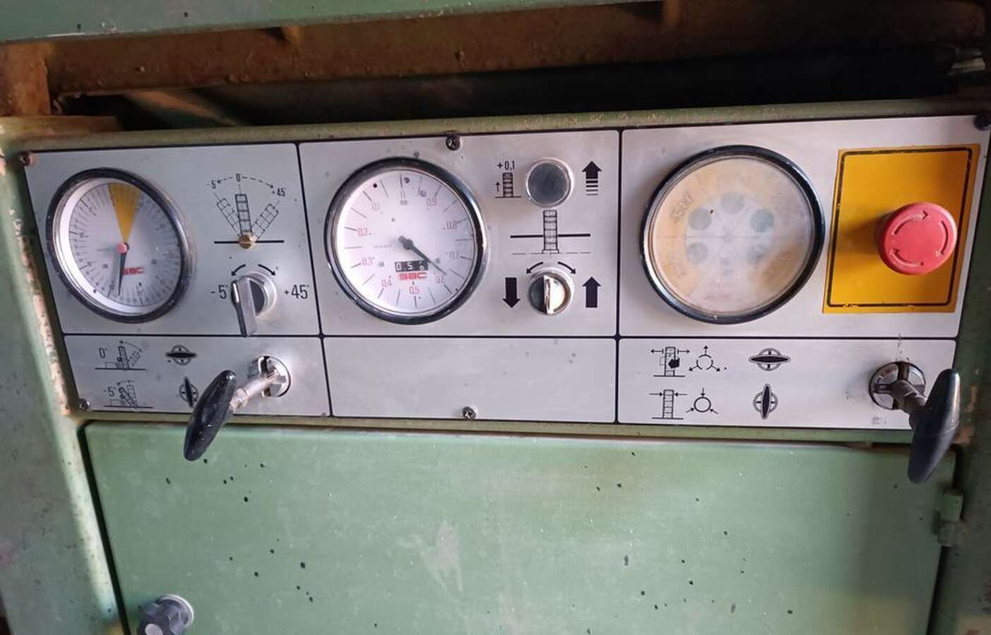 Фрезерный станок SAC TS145