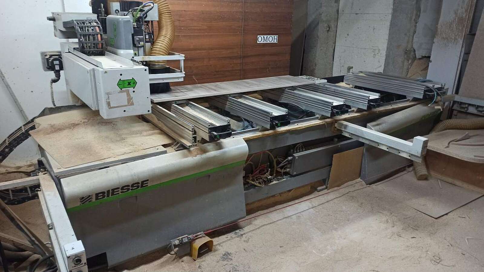 Обрабатывающий центр с ЧПУ Biesse Rover 20
