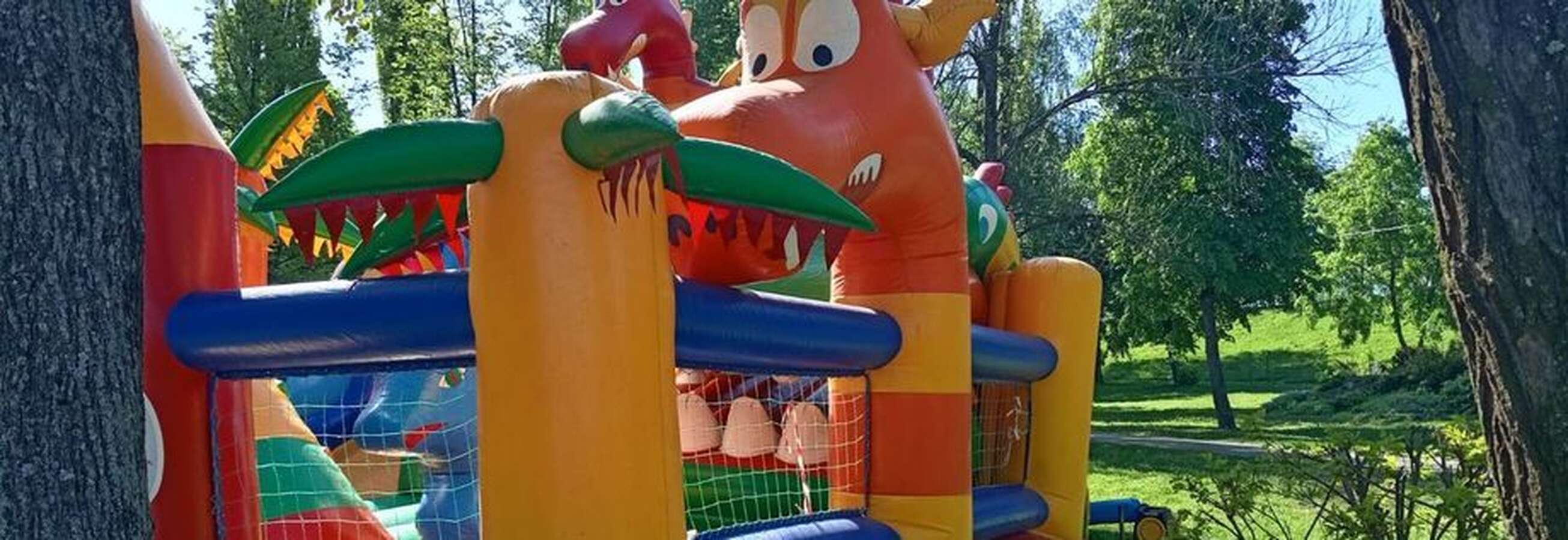 Надувной батут Три дракона