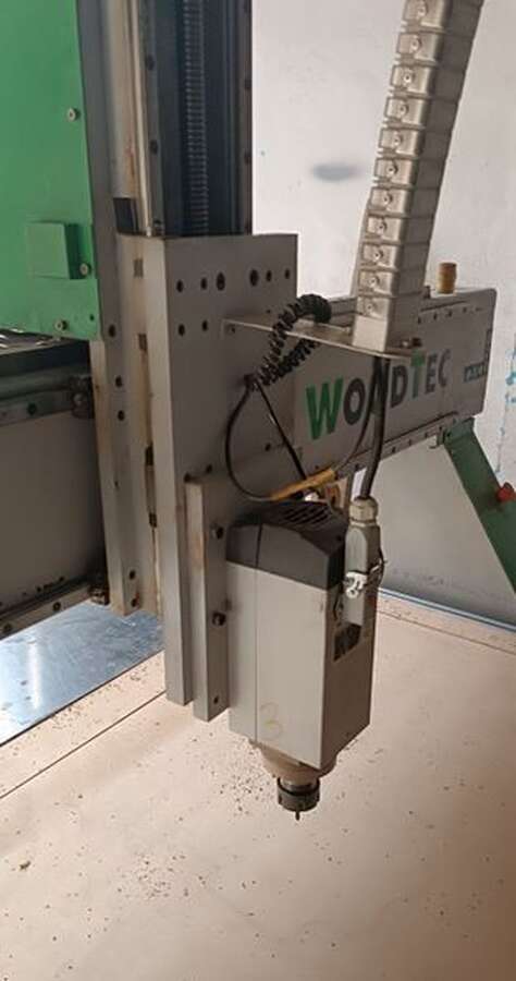 Фрезерно-гравировальный станок с ЧПУ WoodTec VH 1325