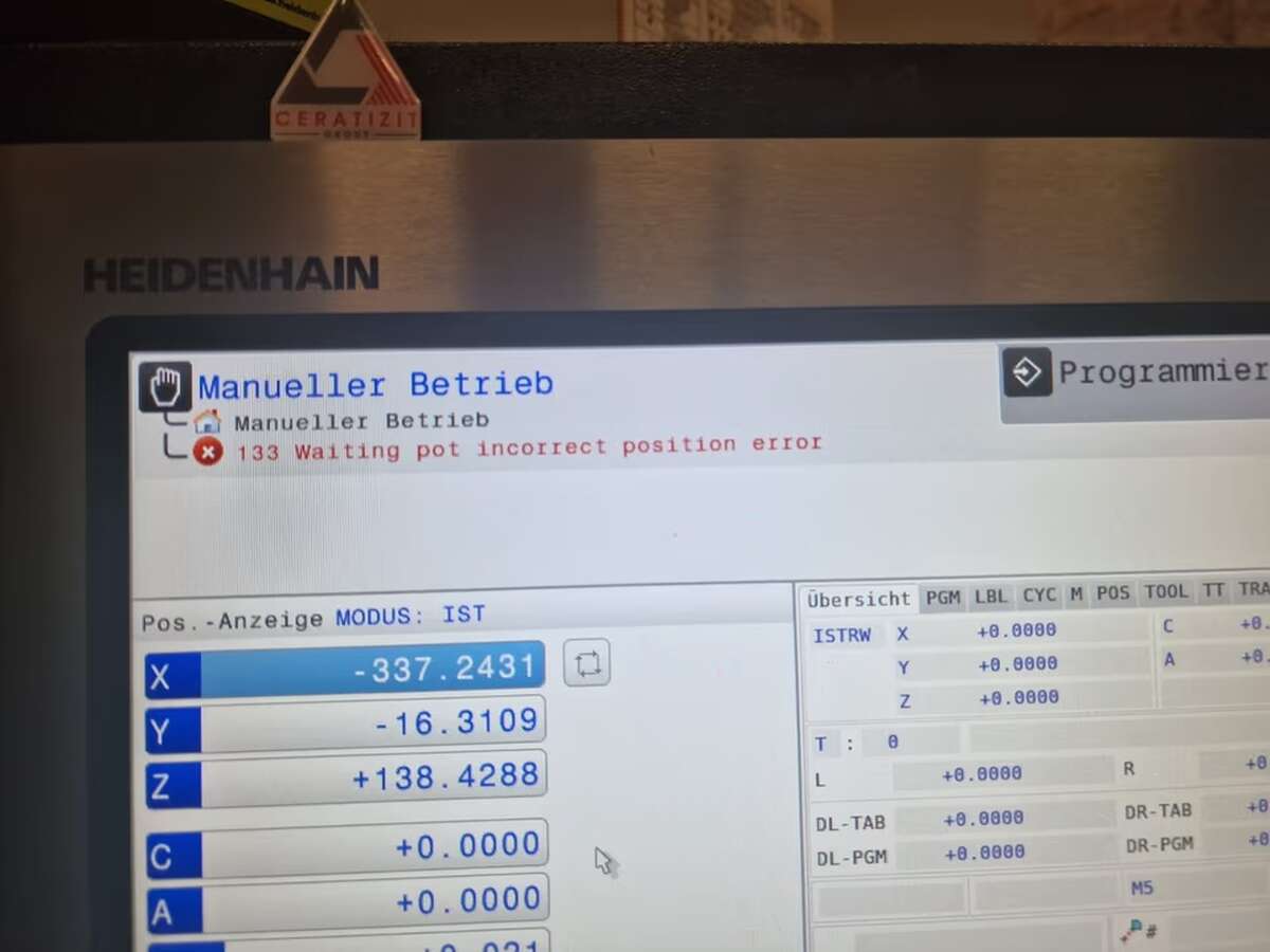 Обрабатывающий центр DOOSAN VC 630/5AX 5-ти осевой