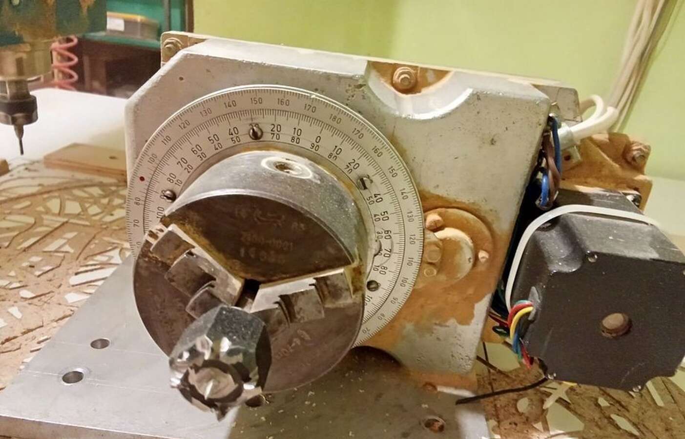 Фрезерный станок с ЧПУ по дереву